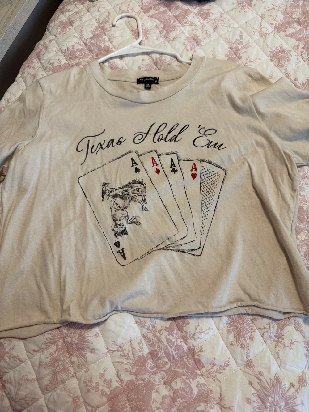 Texas Hold 'Em Graphic Crop Top - Cream